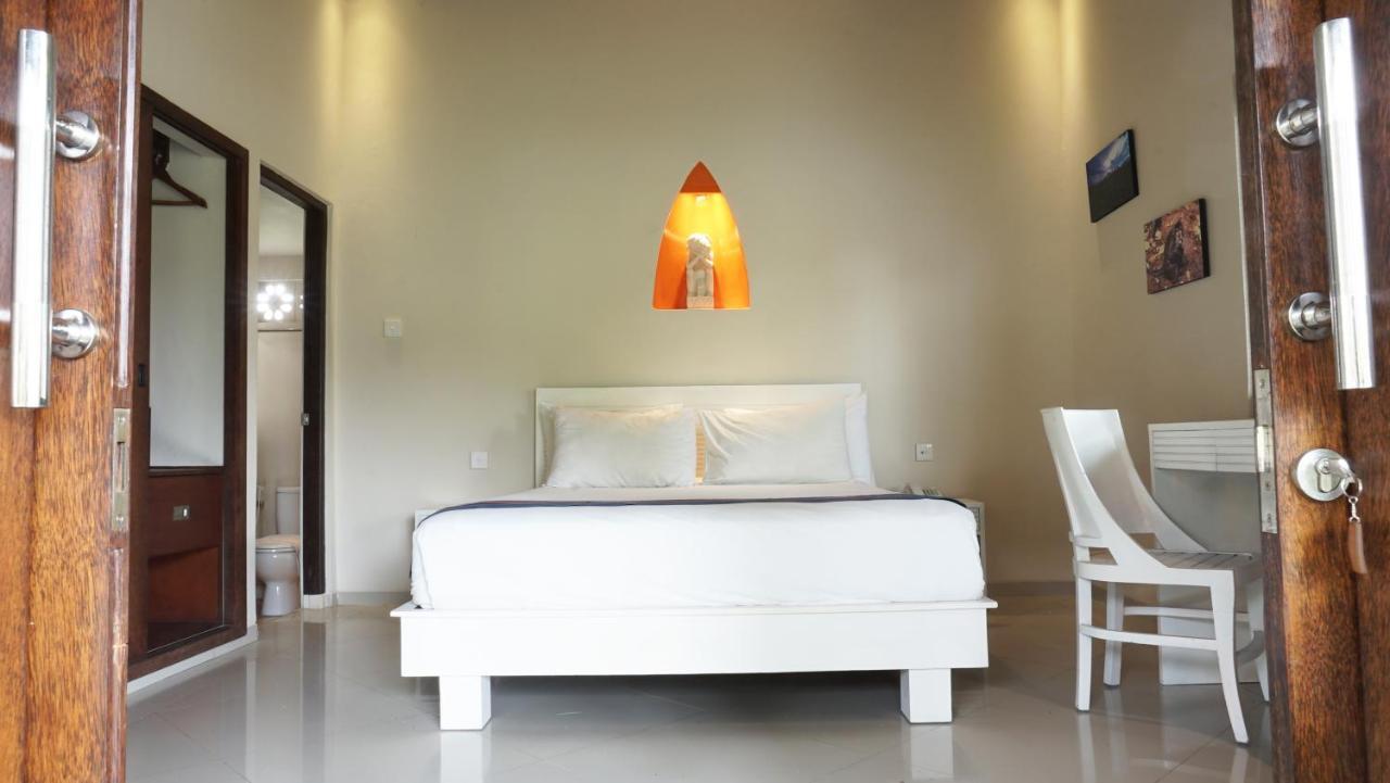 Puri Rinjani Bungalows & Hostel Kuta  Экстерьер фото