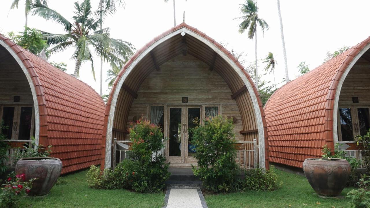 Puri Rinjani Bungalows & Hostel Kuta  Экстерьер фото