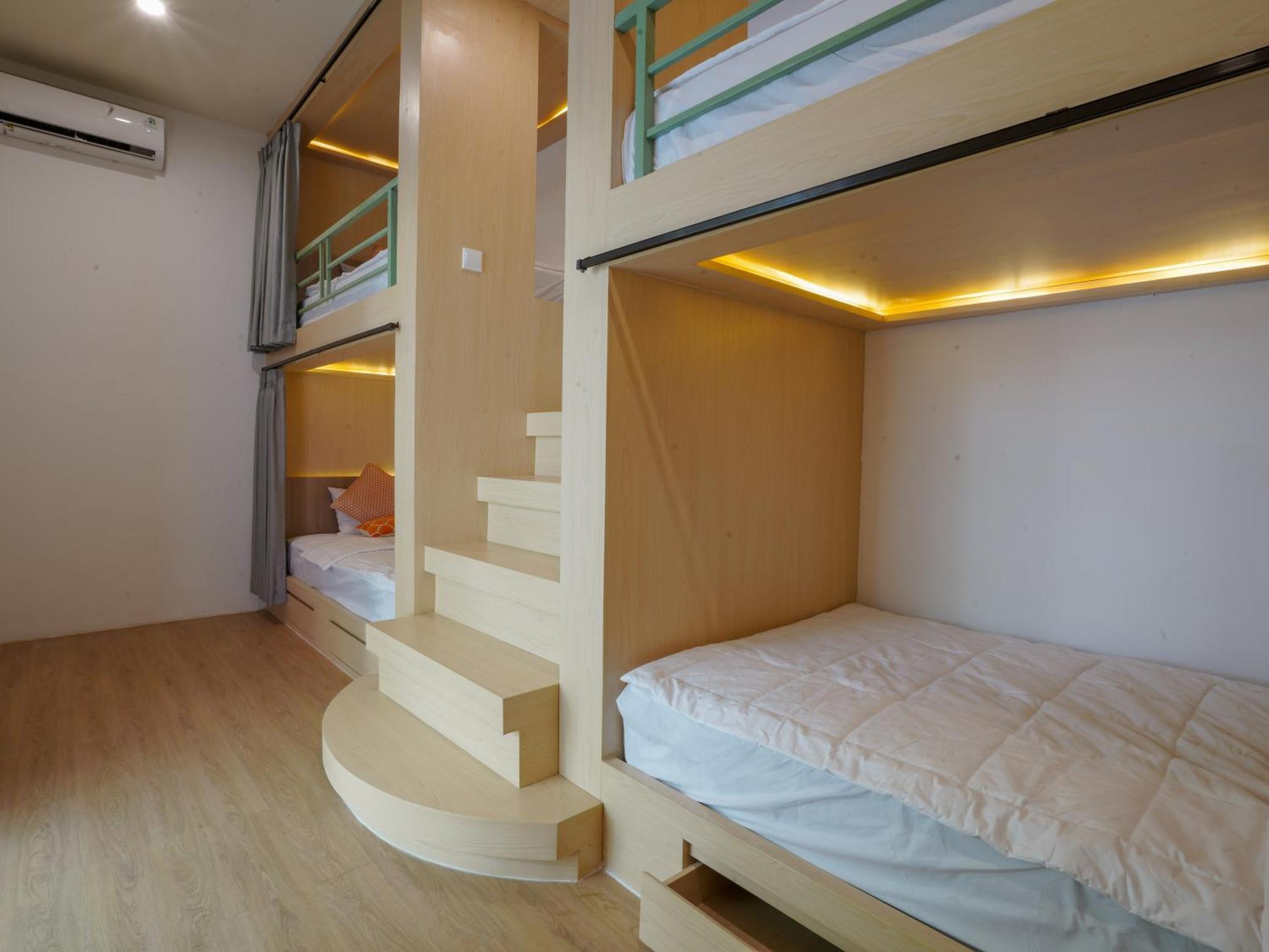 Puri Rinjani Bungalows & Hostel Kuta  Экстерьер фото