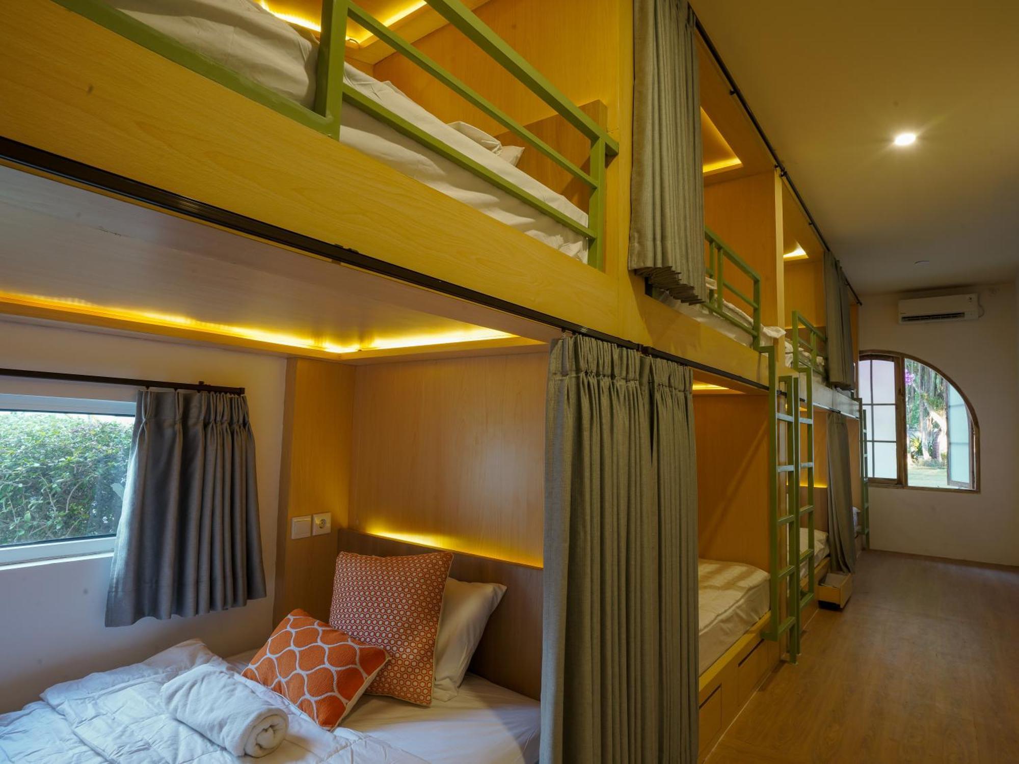 Puri Rinjani Bungalows & Hostel Kuta  Экстерьер фото