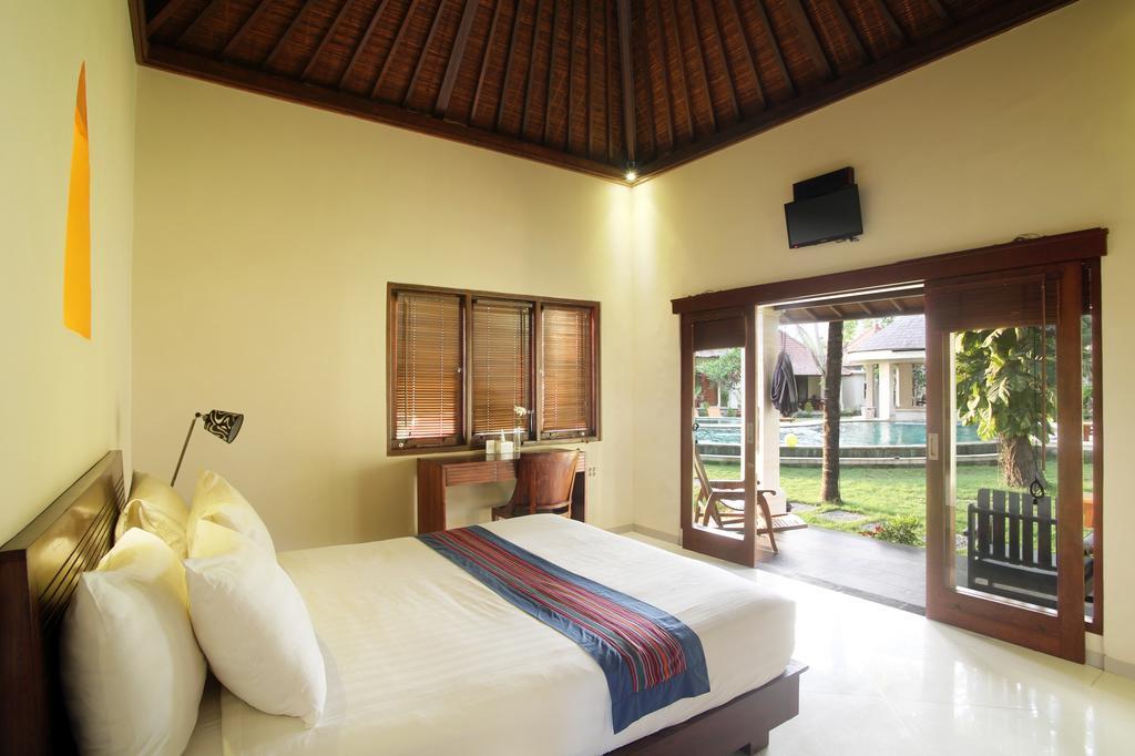 Puri Rinjani Bungalows & Hostel Kuta  Экстерьер фото